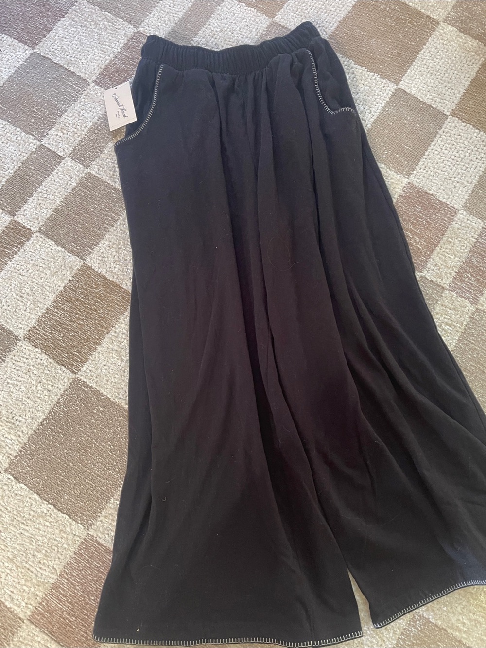 Universal Thread Black Flowy wide leg pants Elastic Waist